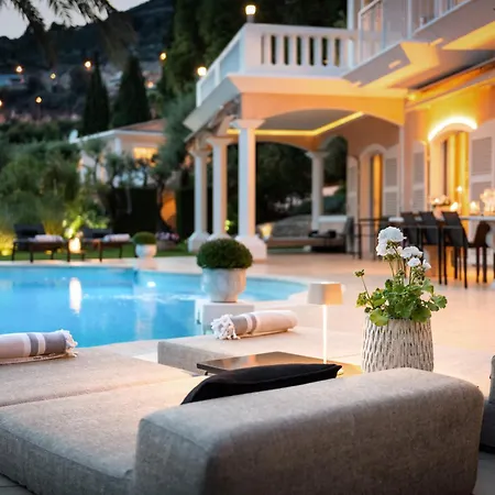 ヴィラ Monaco - Luxury Living In With Bentley, Butler And Heated Pool カップダイユ