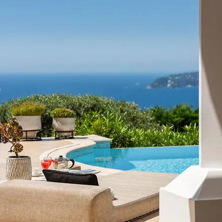 Monaco - Luxury Living In With Bentley, Butler And Heated Pool ヴィラ