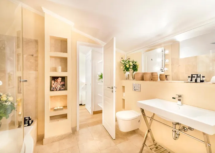 Monaco - Luxury Minutes From Monaco Villa